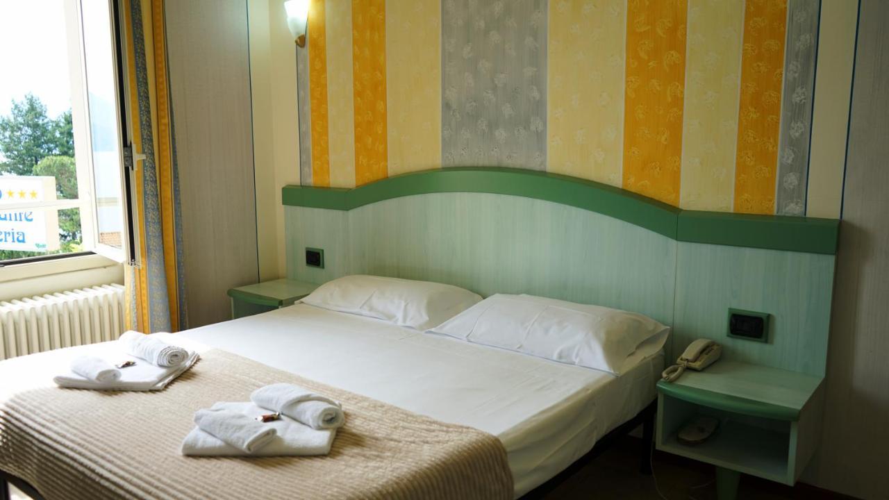 Albergo Bel Soggiorno ออกเจบบิโอ ภายนอก รูปภาพ