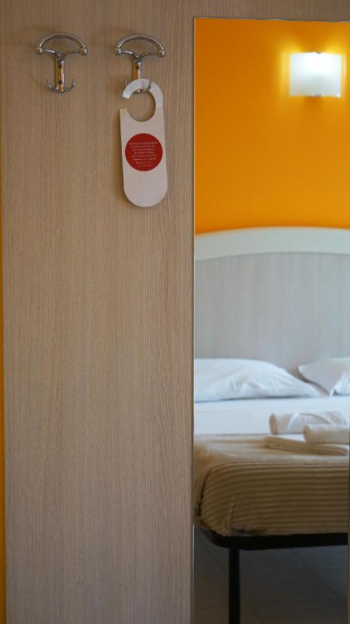 Albergo Bel Soggiorno ออกเจบบิโอ ภายนอก รูปภาพ