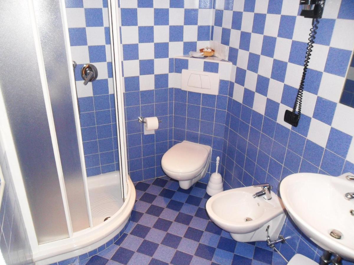 Albergo Bel Soggiorno ออกเจบบิโอ ภายนอก รูปภาพ
